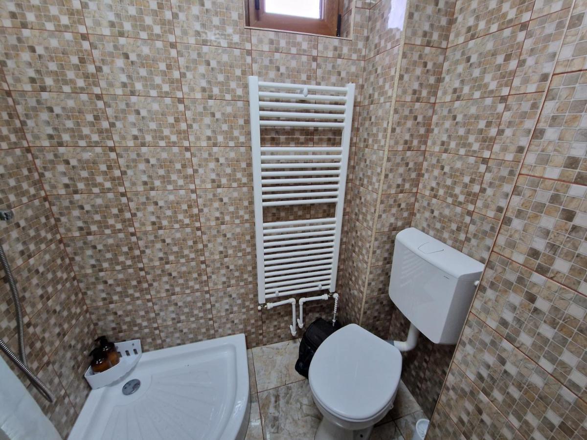 Apartamentul Florilor De Fan أَزوغا المظهر الخارجي الصورة